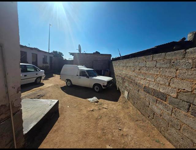 7 BEDROOM HOUSE FOR SALE IN PHOMOLONG